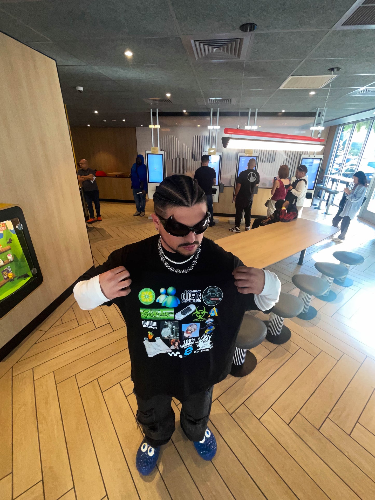 Ultimate DJ Oversize T-Shirt in Black